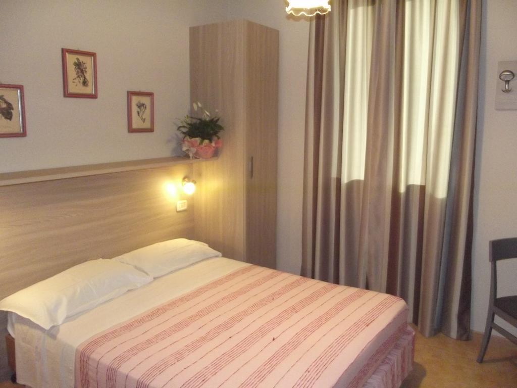 Hotel Piccadilly มอนเตกาตินี แตร์เม ภายนอก รูปภาพ