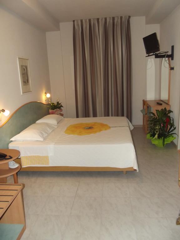Hotel Piccadilly มอนเตกาตินี แตร์เม ภายนอก รูปภาพ