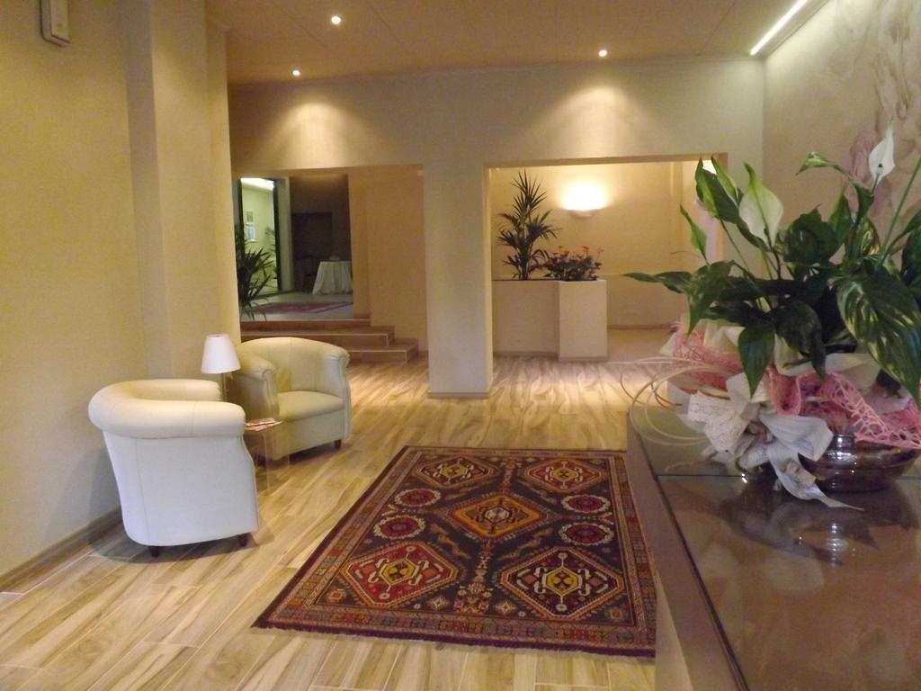 Hotel Piccadilly มอนเตกาตินี แตร์เม ภายนอก รูปภาพ