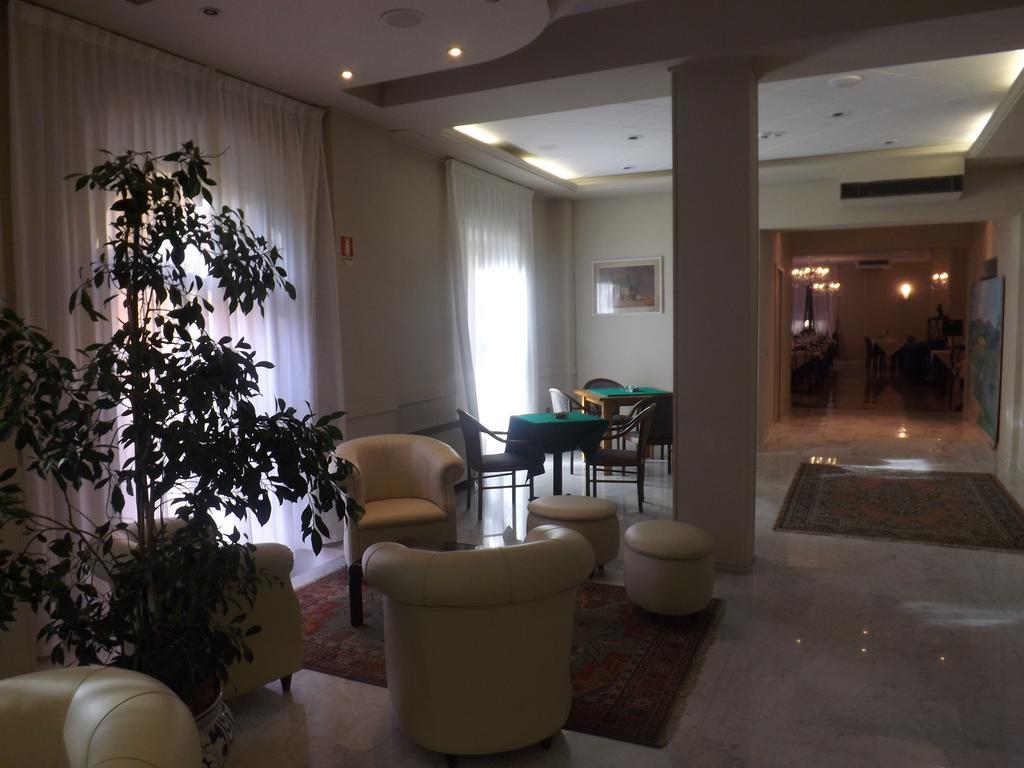 Hotel Piccadilly มอนเตกาตินี แตร์เม ภายนอก รูปภาพ