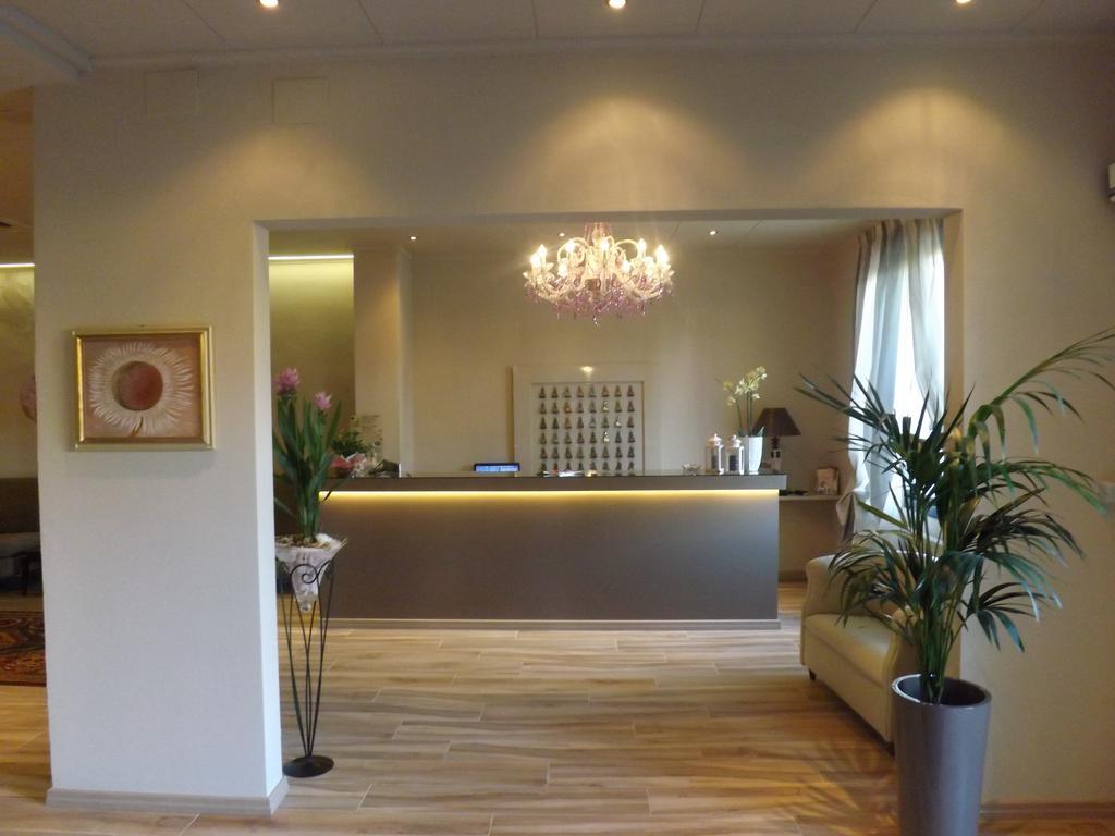 Hotel Piccadilly มอนเตกาตินี แตร์เม ภายนอก รูปภาพ