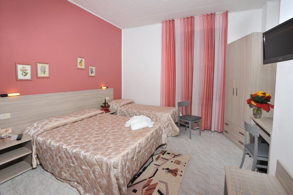 Hotel Piccadilly มอนเตกาตินี แตร์เม ภายนอก รูปภาพ