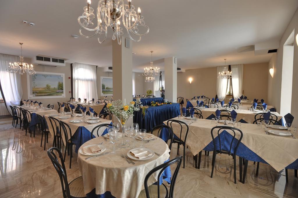 Hotel Piccadilly มอนเตกาตินี แตร์เม ภายนอก รูปภาพ